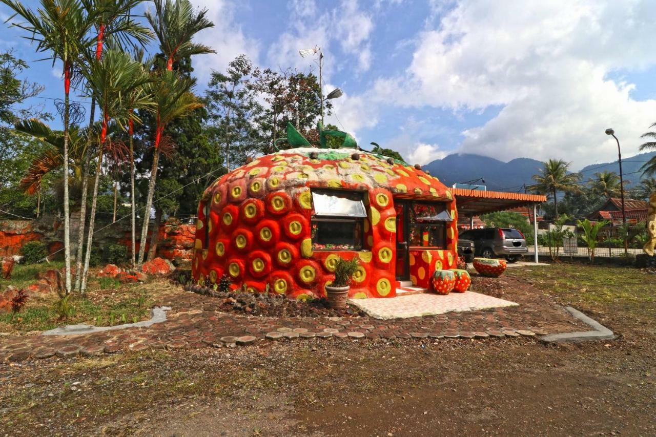 Hotel Agung Permata Artha Cipanas  Экстерьер фото