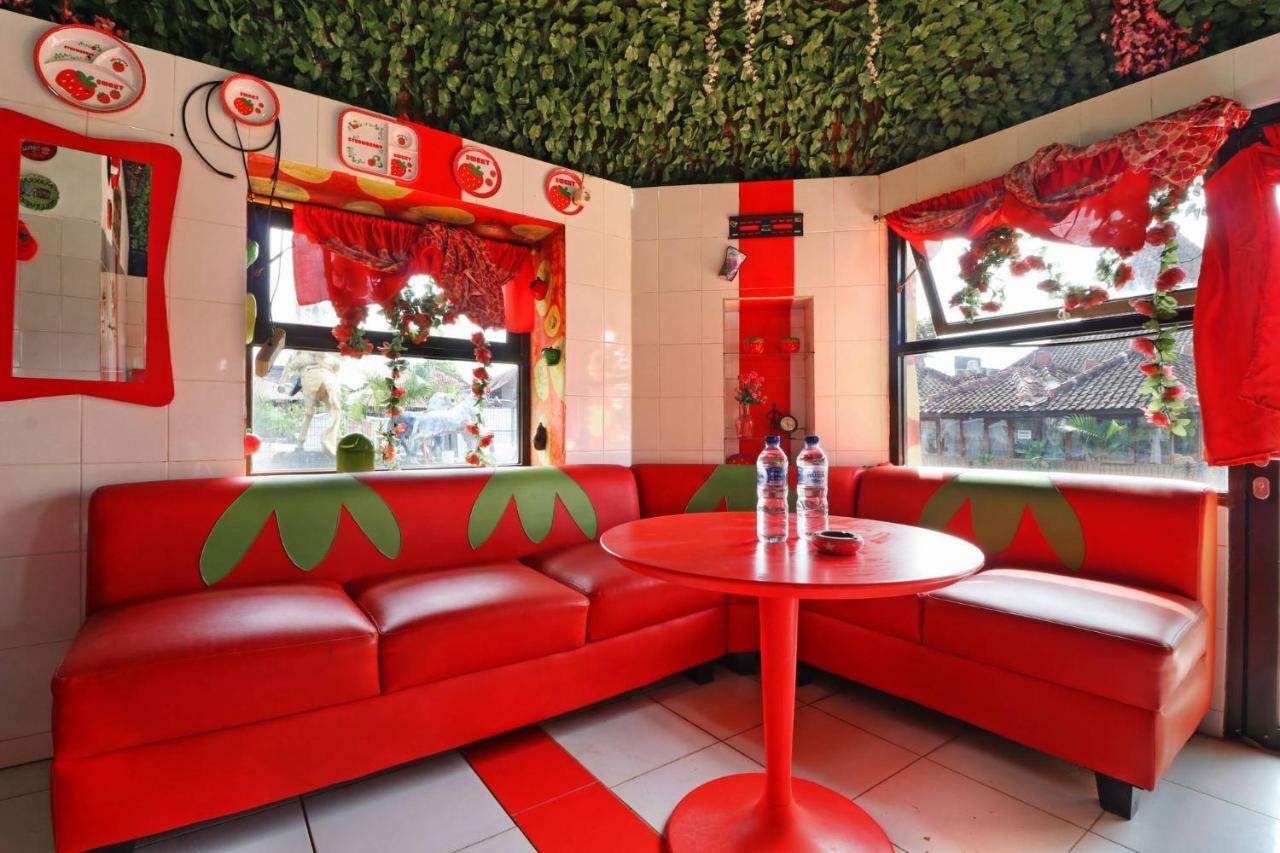 Hotel Agung Permata Artha Cipanas  Экстерьер фото