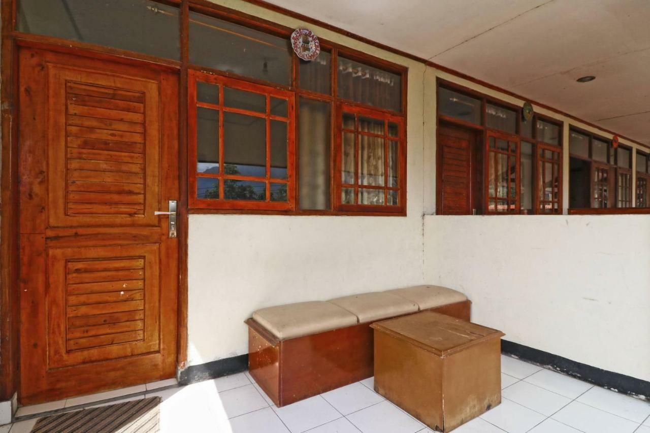 Hotel Agung Permata Artha Cipanas  Экстерьер фото