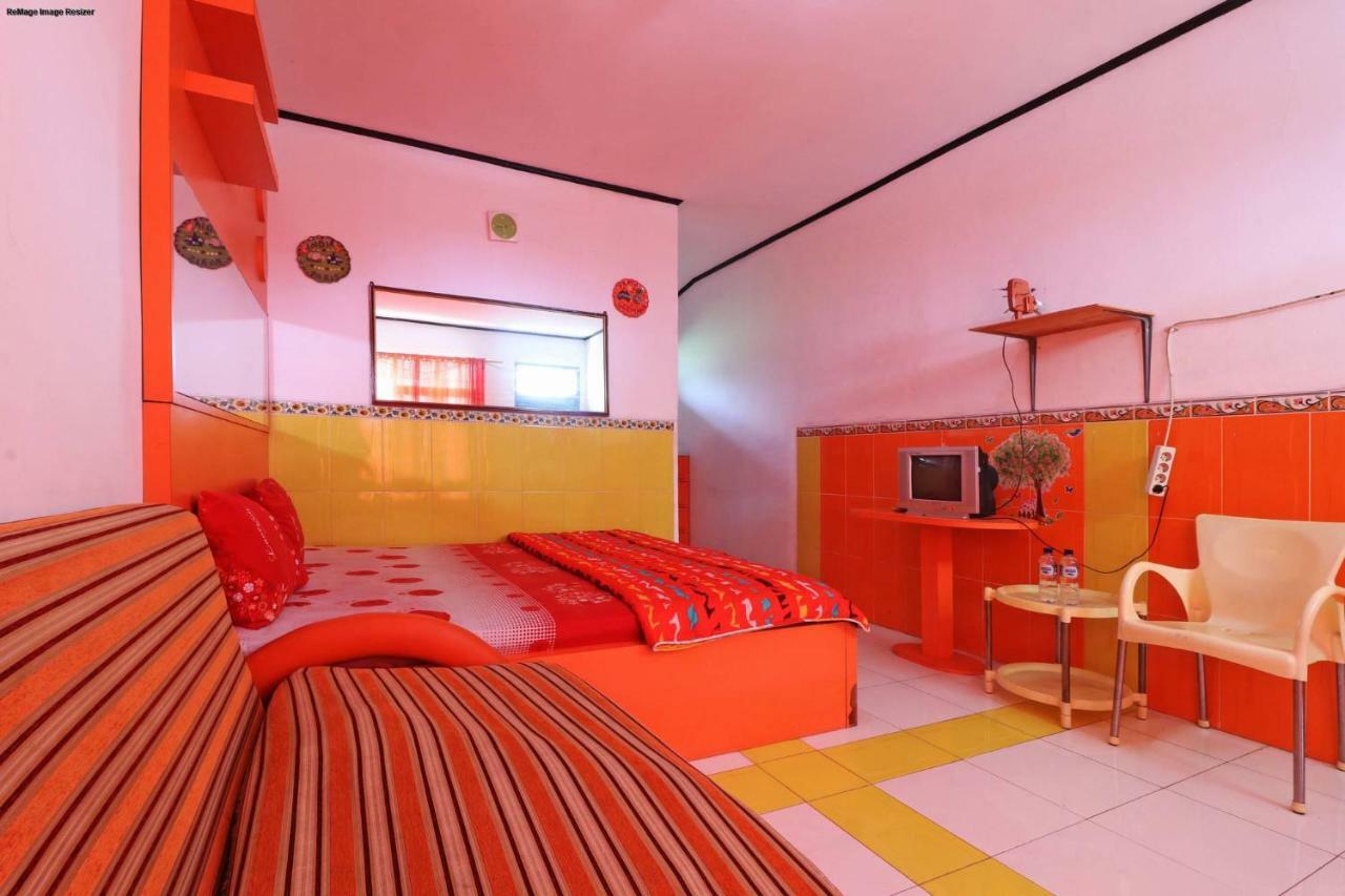 Hotel Agung Permata Artha Cipanas  Экстерьер фото
