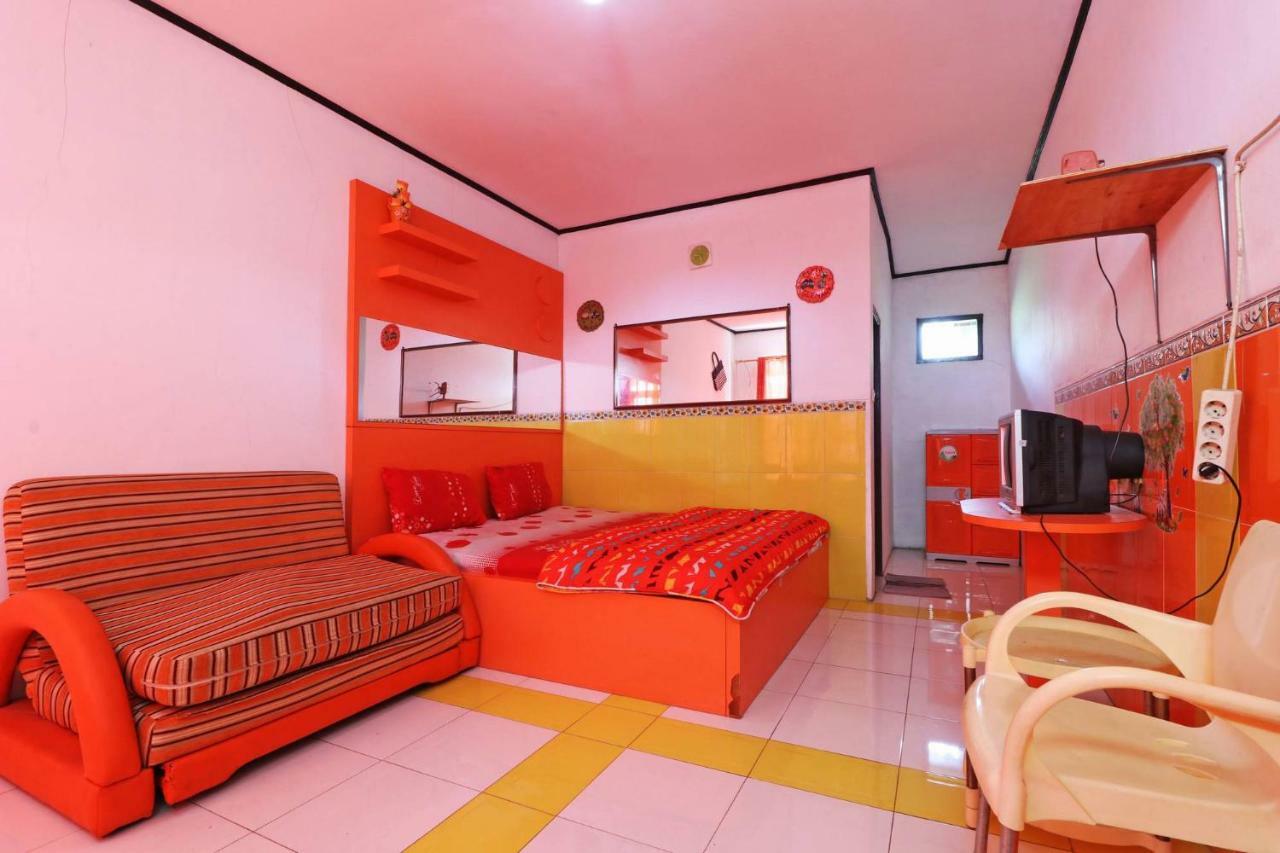 Hotel Agung Permata Artha Cipanas  Экстерьер фото